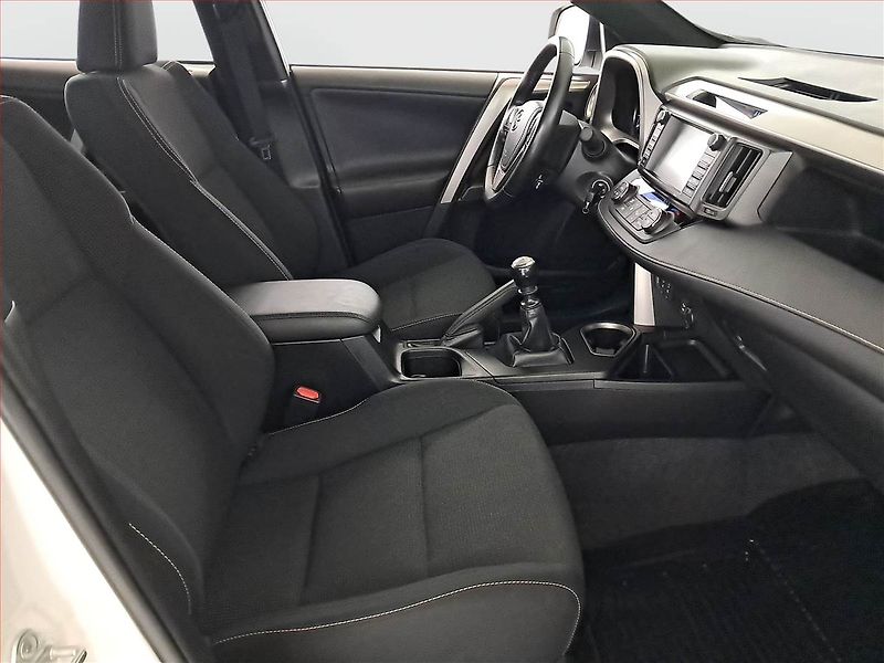 Toyota RAV4 (2017) 2.0 D-4D, ČR,1.maj, Serv.kniha - fotka 9 z 18