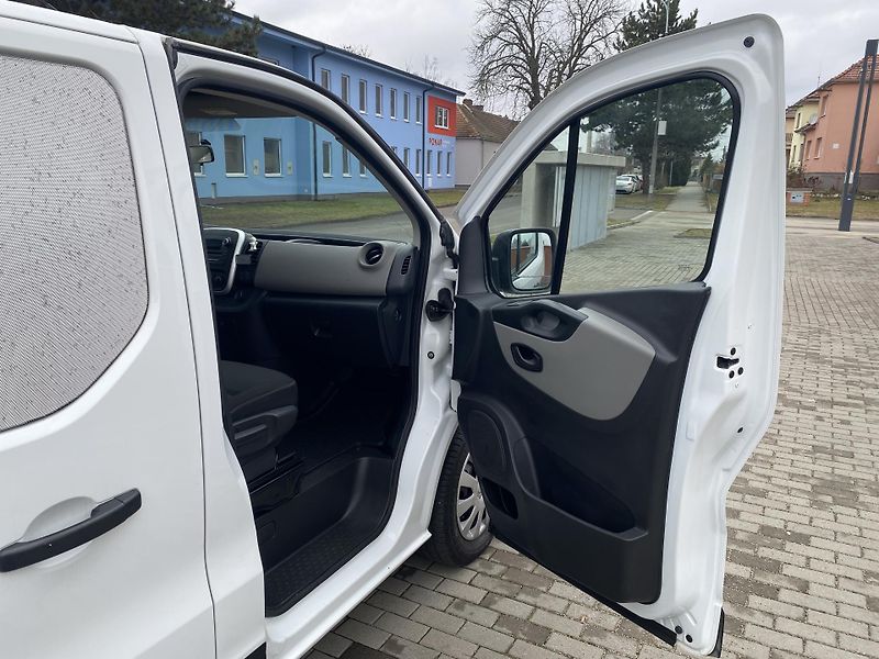 Renault Trafic (2019) 1.6DCi, 5-MÍST, 1.MAJ.ČR!! - fotka 23 z 42