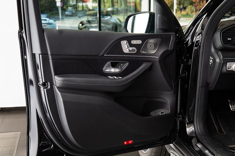Mercedes-Benz GLS 450d 4MATIC - fotka 7 z 27
