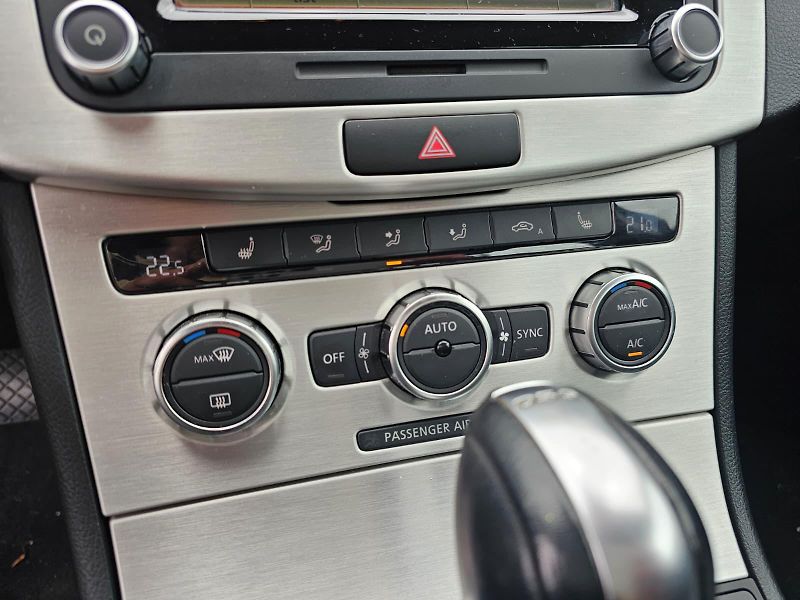 Volkswagen Passat 2.0 TSI, PRODÁNO - fotka 16 z 30