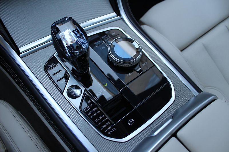 BMW Řada 8 840d xDrive Gran Coupé - fotka 17 z 27