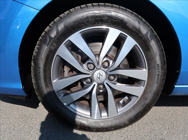 Hyundai i30 1,0 T-GDi,88kW,1majČR,serv.kn. - fotka 22 z 29