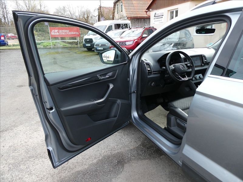 Škoda Karoq 2,0 TDi 110kW,DSG,4x4,1majitel - fotka 21 z 45