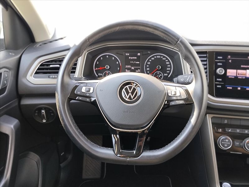 Volkswagen T-Roc 1,5   1,5TSI 110Kw - fotka 5 z 31
