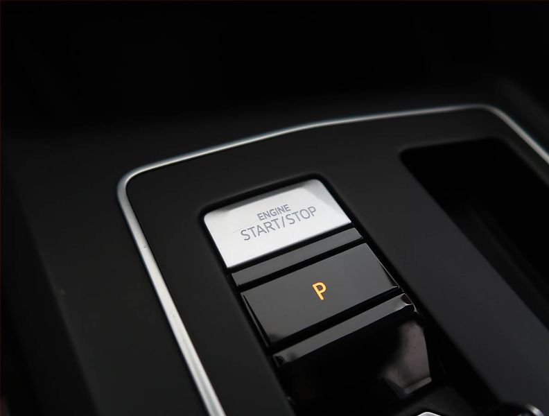 Volkswagen Golf (2023) Life 2.0 TDI, Automat - fotka 18 z 23