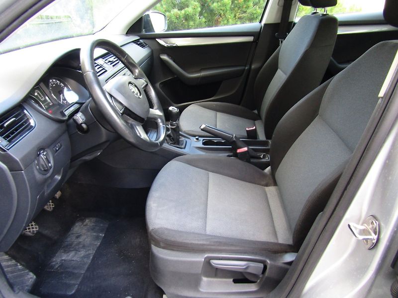 Škoda Octavia (2014) 1.6 TDI 77kW  1.MAJITEL - fotka 19 z 35