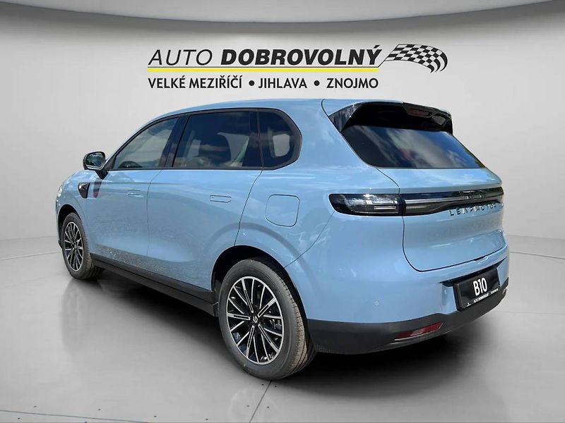 Leapmotor B10 Design hybrid EV 18,8kWh bater - fotka 5 z 36