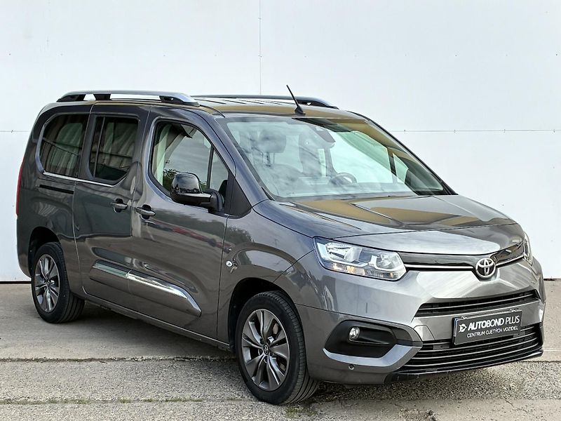Toyota ProAce City 1.2T 130k L2 Family - fotka 6 z 23