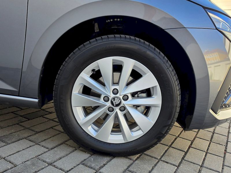 Škoda Scala (2025) 1,0TSI 85KW SELECTION - fotka 30 z 32