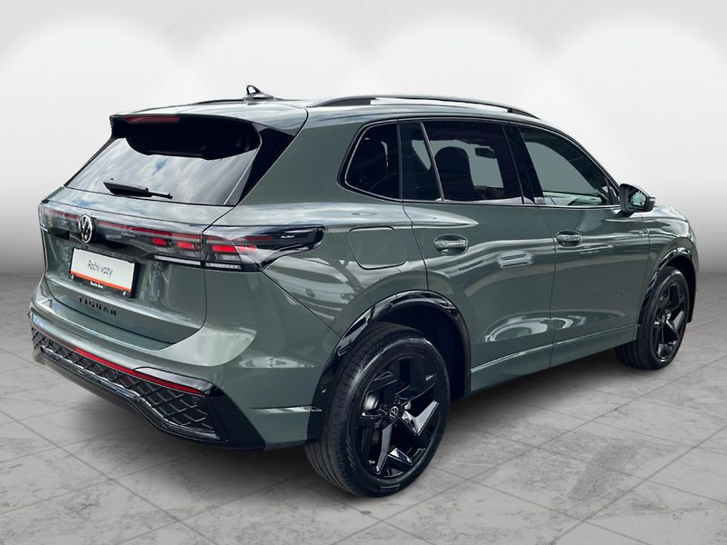 Volkswagen Tiguan R-Line 2,0 TSI 150 kW 4MOT - fotka 2 z 25