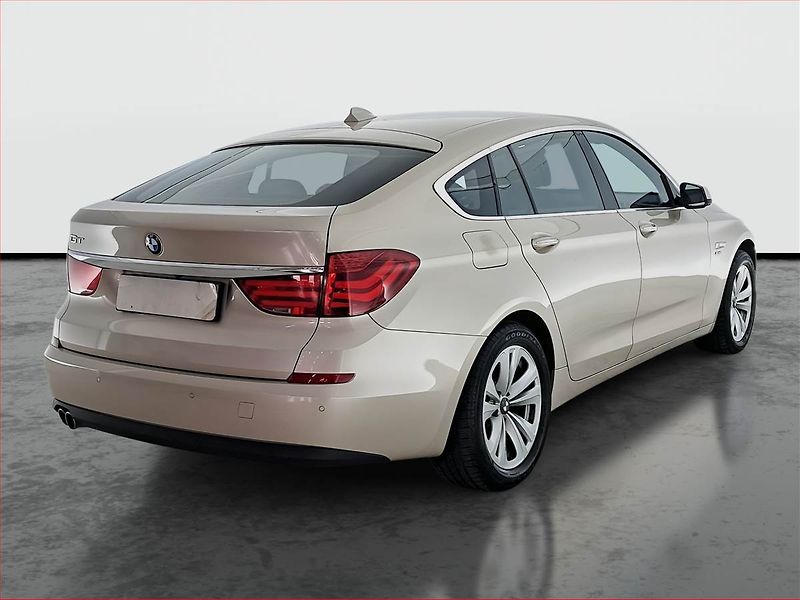 BMW Řada 5 (2010) 530d xDrive GT, 4X4, Automat - fotka 5 z 24