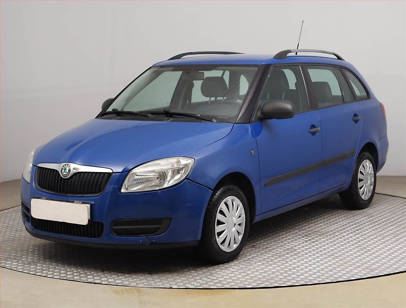 Škoda Fabia (2008) 1.4 16V, jezdí skvěle - fotka 2 z 13