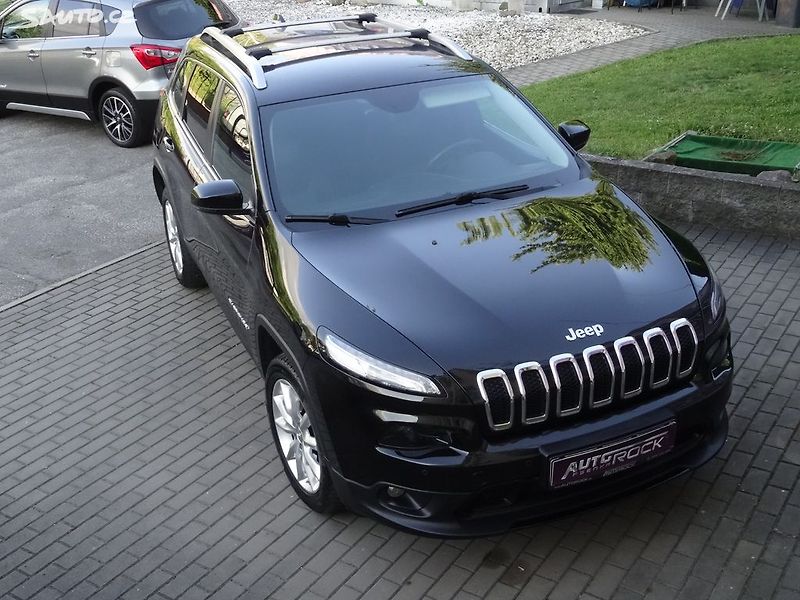 Jeep Cherokee 2.0/103kW MultiJet 4x4(Manual) - fotka 14 z 29
