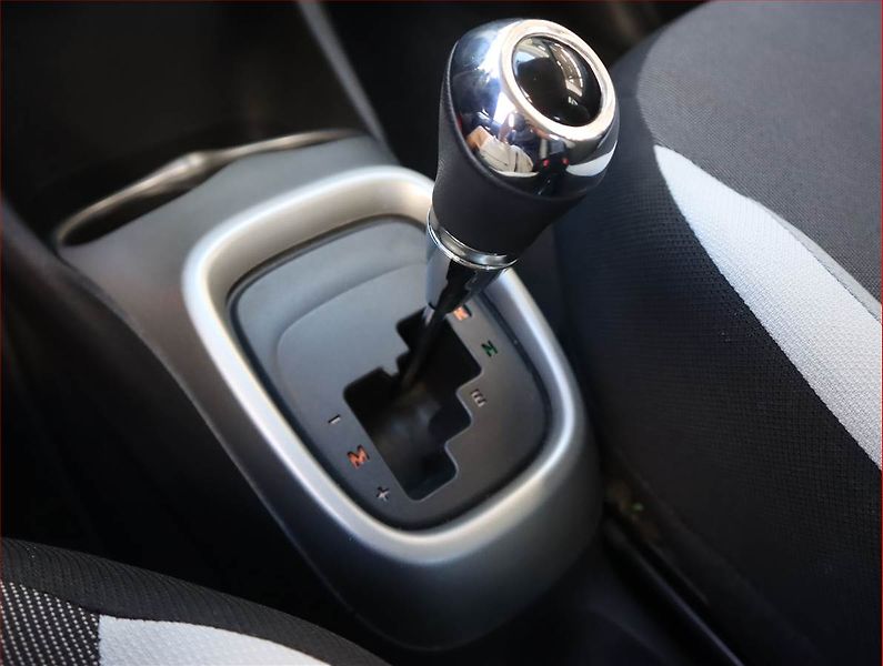 Toyota Aygo (2018) 1.0 VVT-i, Automat, Serv.kniha - fotka 13 z 17