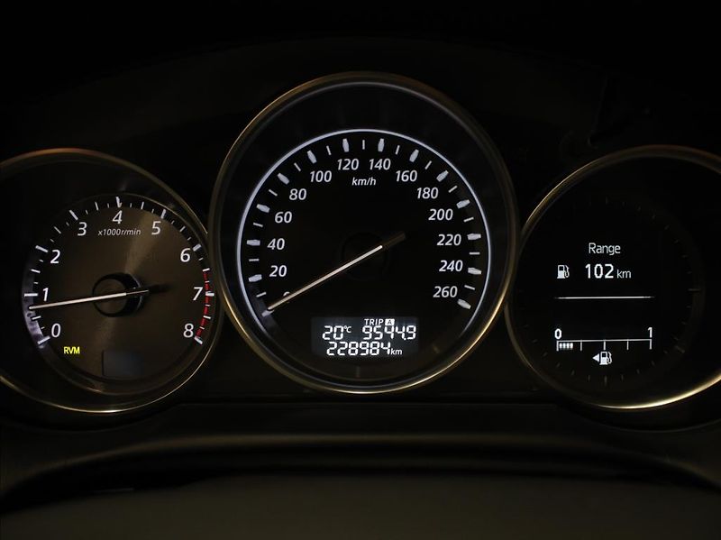 Mazda CX-5 2,0 G160 MT 4x4 Rev.TOP ČR - fotka 28 z 28