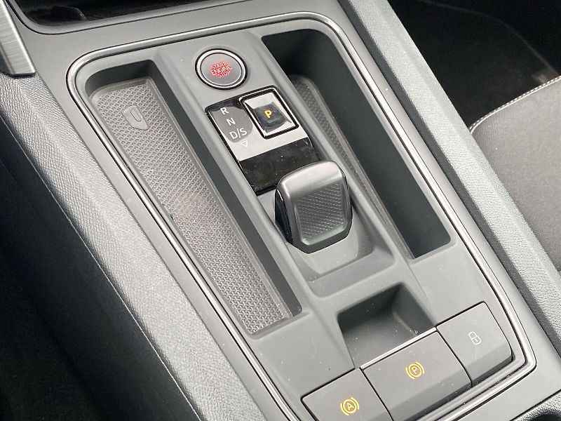 Cupra Formentor (2024) 2.0 TSI DSG 4Drive - fotka 15 z 46