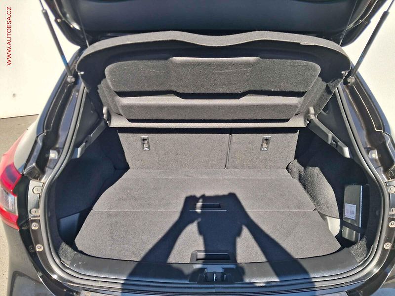 Nissan Qashqai (2017) 1.2 DiG-T, Tekna, +kola - fotka 7 z 21