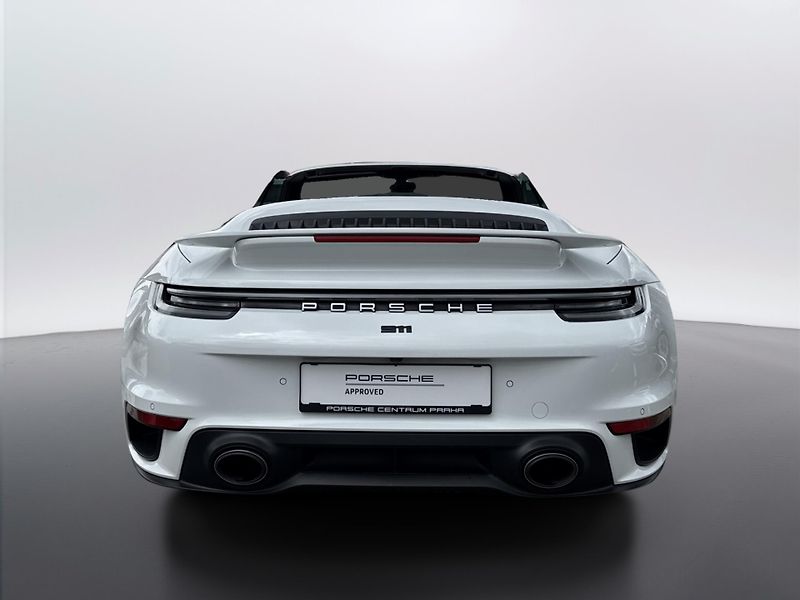 Porsche 911 Turbo S Cabriolet - fotka 7 z 28