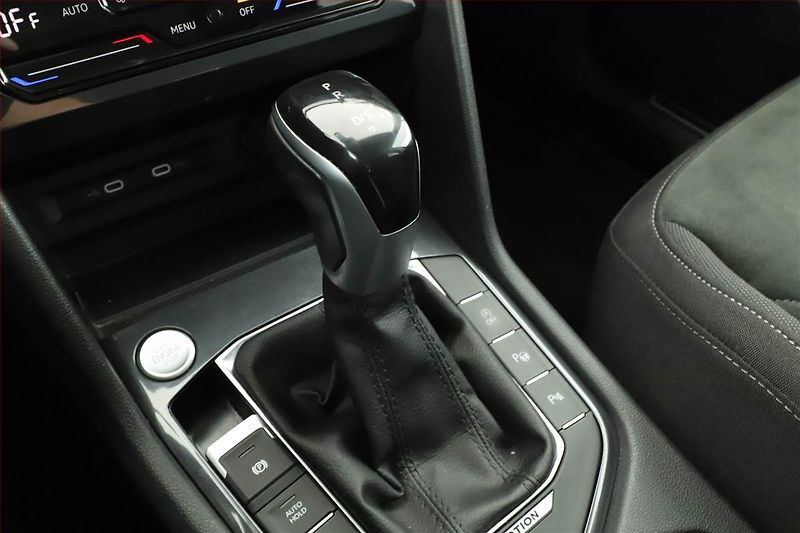 Volkswagen Tiguan Allspace (2023) Elegance 2.0 TSI - fotka 12 z 16