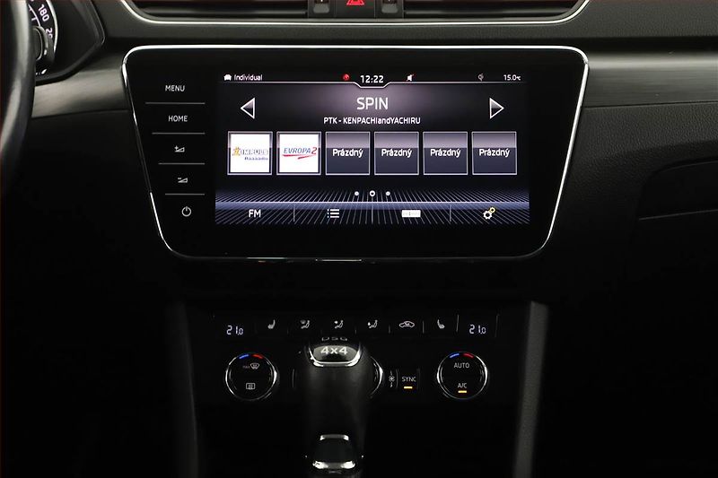 Škoda Superb (2018) 2.0 TDI, 4X4, Automat, Kůže - fotka 9 z 18