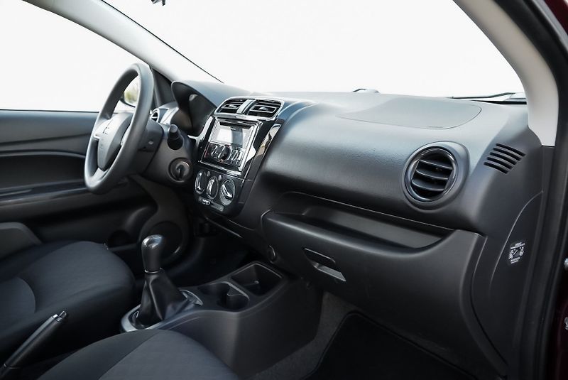 Mitsubishi Space Star 1.2 SELECT odpočet DPH - fotka 24 z 34