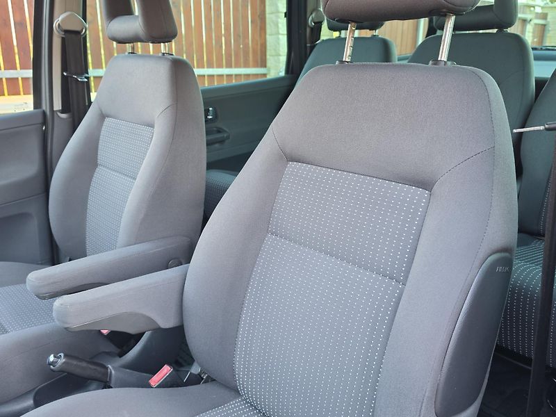 Seat Alhambra 2.0TDi 140PS REFERENCE*2xSADA* - fotka 13 z 46