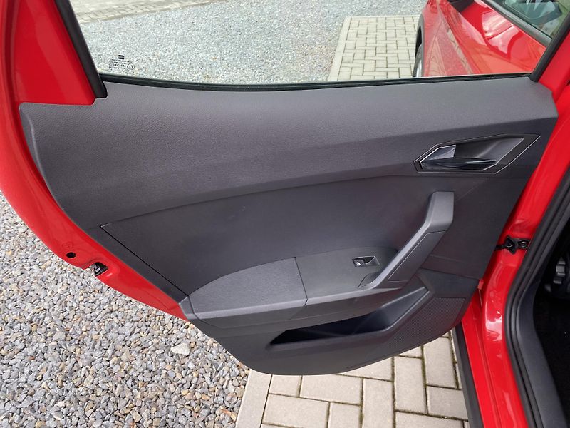 Seat Arona 1.0i 66kW- XPERIENCE- 28 500KM - fotka 28 z 40
