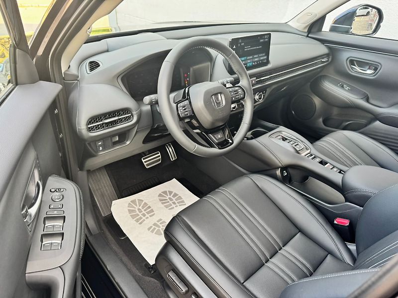 Honda ZR-V (2026) 2.0e:HEV 135kW ADVANCE MR2027 - fotka 2 z 29