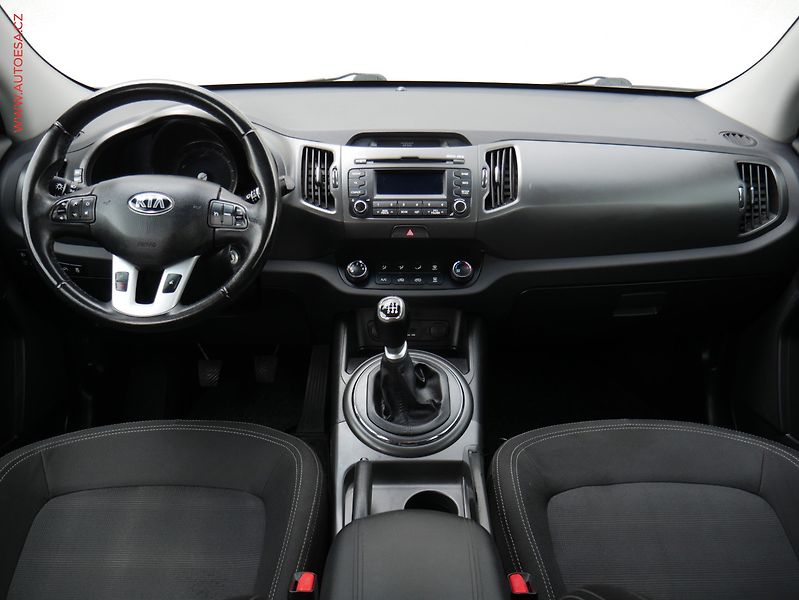 Kia Sportage (2014) 1.6 GDi, Comfort, TZ - fotka 8 z 15