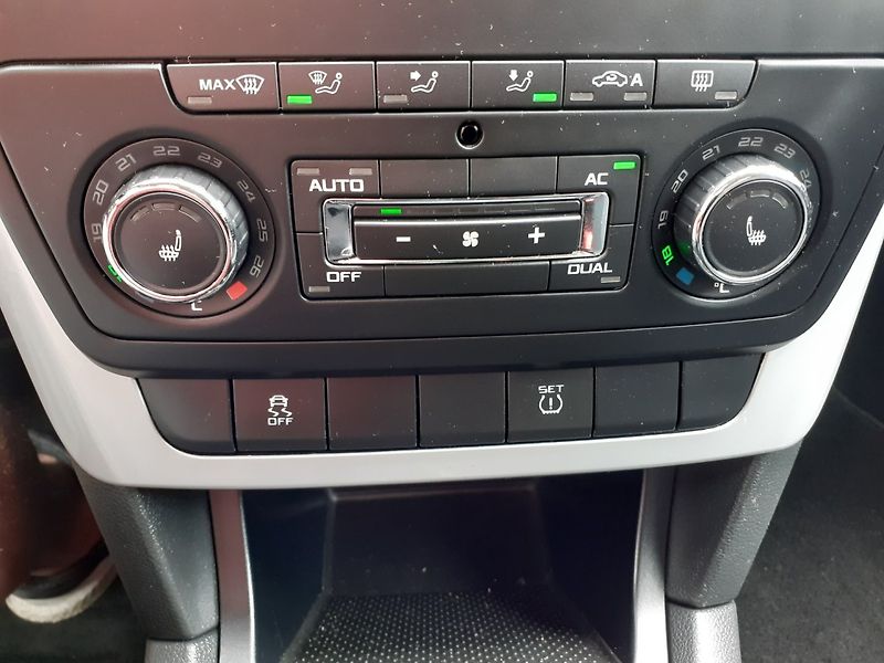Škoda Yeti (2013) 1.2 TSi Plus Edition - fotka 12 z 40