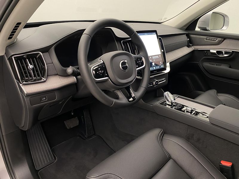 Volvo XC90 (2026) B5 AWD AUT BRIGHT PLUS 7míst - fotka 25 z 73