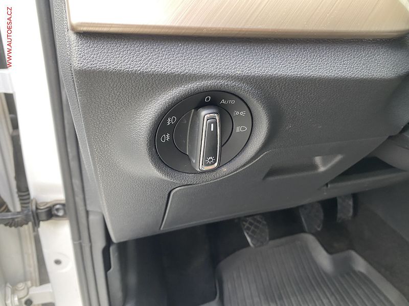 Škoda Scala (2023) 1.0 TSi, 1.maj,ČR, Style, LED - fotka 15 z 19