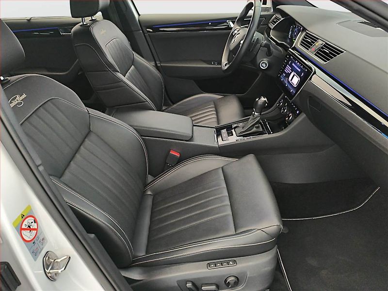 Škoda Superb (2020) Laurin&Klement iV 1.4 TSI PHEV - fotka 9 z 21