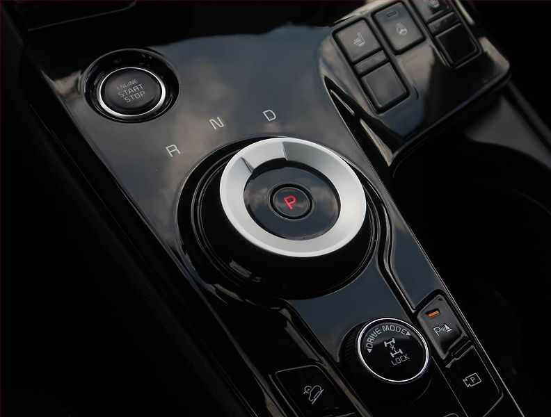 Kia Sportage (2023) 1.6 T-GDI MHEV - fotka 13 z 30