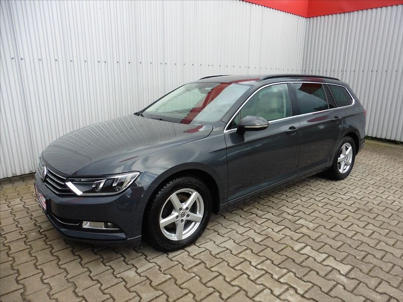 Volkswagen Passat Variant 1,4 TSi Comfortline - fotka 1 z 14