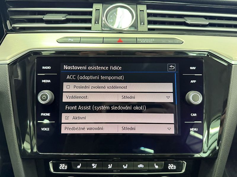 Volkswagen Passat 2.0TSI 200KW DSG 4MOTION R-LIN - fotka 17 z 28