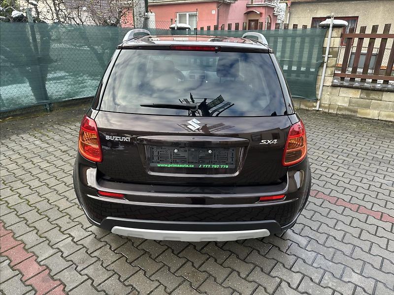 Suzuki SX4 1,6 1.majitel ! - fotka 6 z 21