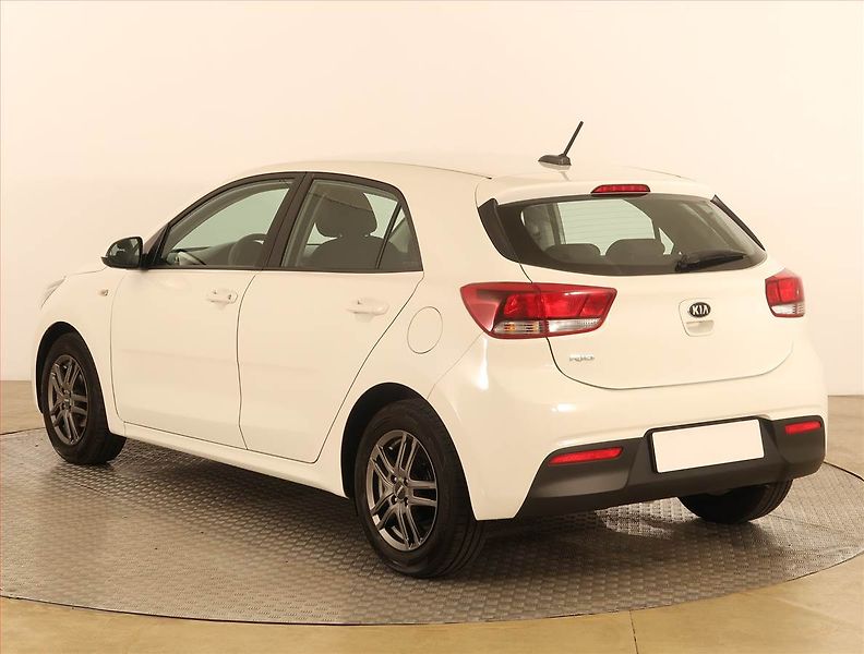 Kia Rio (2021) 1.2 DPI, Serv.kniha - fotka 4 z 16