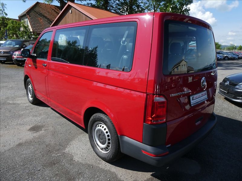 Volkswagen Transporter 2,0 TDi 75kW 9.míst, serviska - fotka 7 z 43