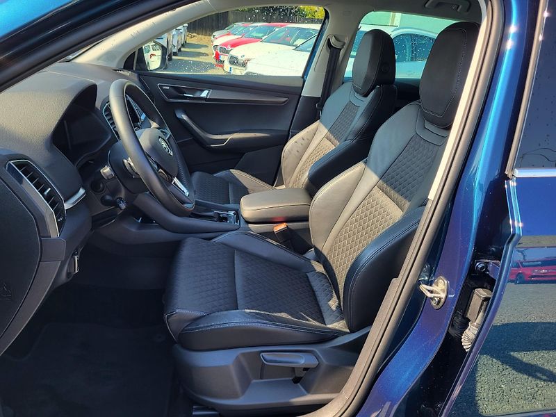 Škoda Karoq 2.0 TDi 110kW DSG 4x4 STYLE+ - fotka 7 z 49