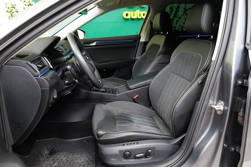 Škoda Superb - fotka 11 z 29