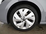 Volkswagen Golf 1.5eTSI 96kW STYLE - náhled 26