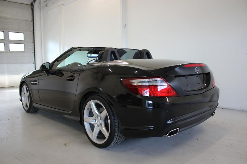Mercedes-Benz SLK (2015) SLK350 3,5 AUTOMAT - fotka 33 z 37