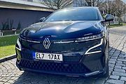 Renault Megane E-Tech Iconic. Bugynka (hlavně) do města.