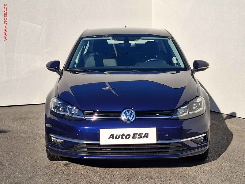Volkswagen Golf (2019) 1.5TSi, 2.maj,ČR, LED, kamera - fotka 2 z 17