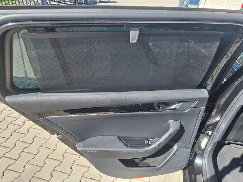 Škoda Superb (2023) COMBI / 2.0TDI / 140 kW / 7DSG - fotka 26 z 31