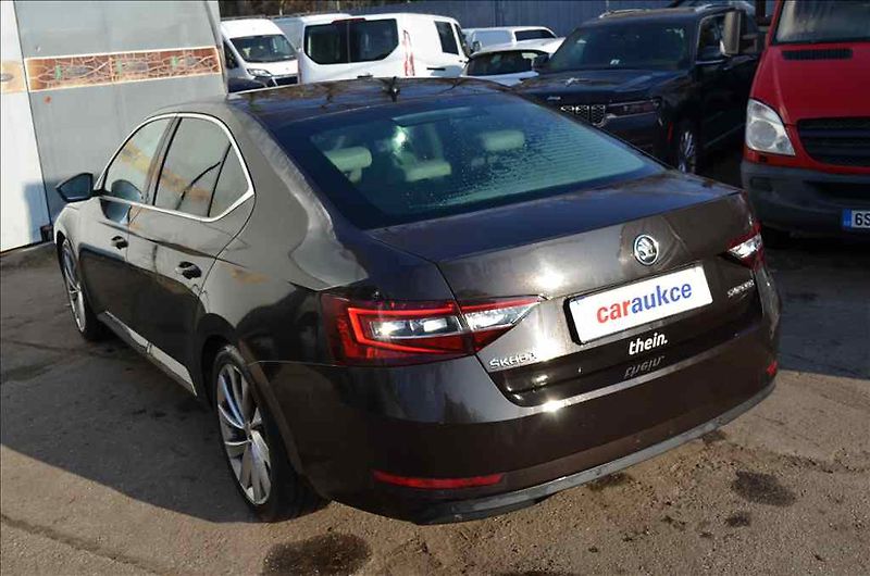 Škoda Superb (2016) III. 2,0 TDI - fotka 6 z 23