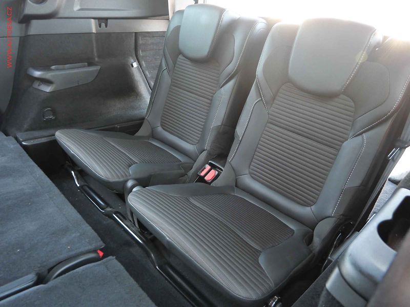 Renault Grand Scénic (2018) 1.5 dCi, Intense, navi, TZ - fotka 11 z 26