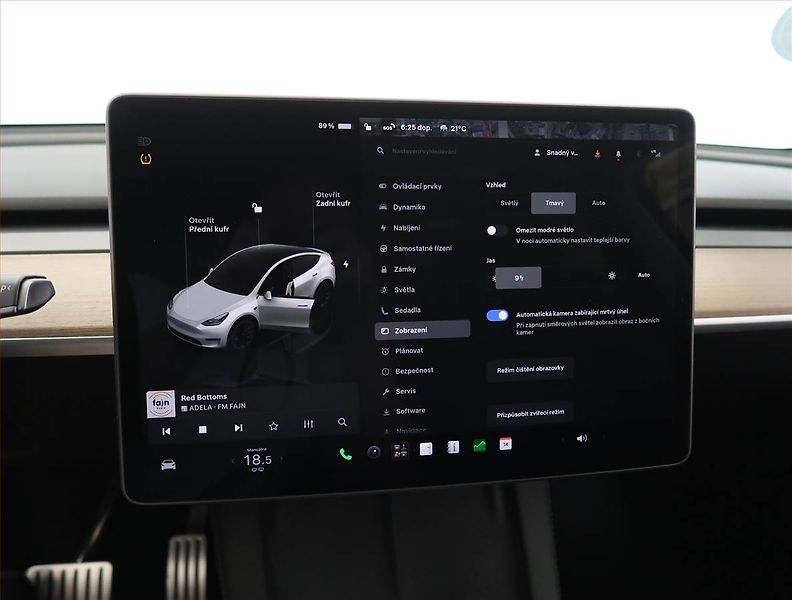 Tesla Model Y (2023) Performance 79kWh, SoH 93% - fotka 25 z 33