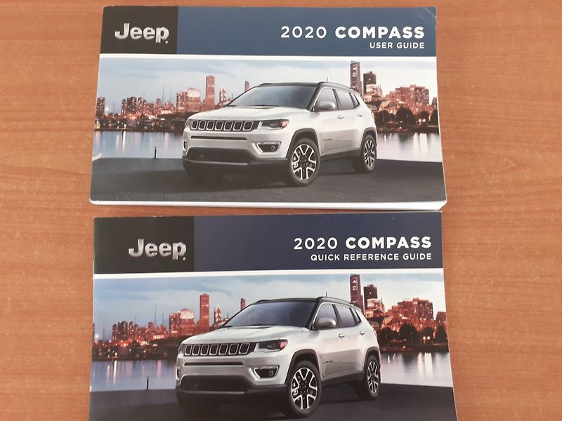 Jeep Compass (2020) 2.4 L 4X4 LATITUDE - fotka 39 z 39